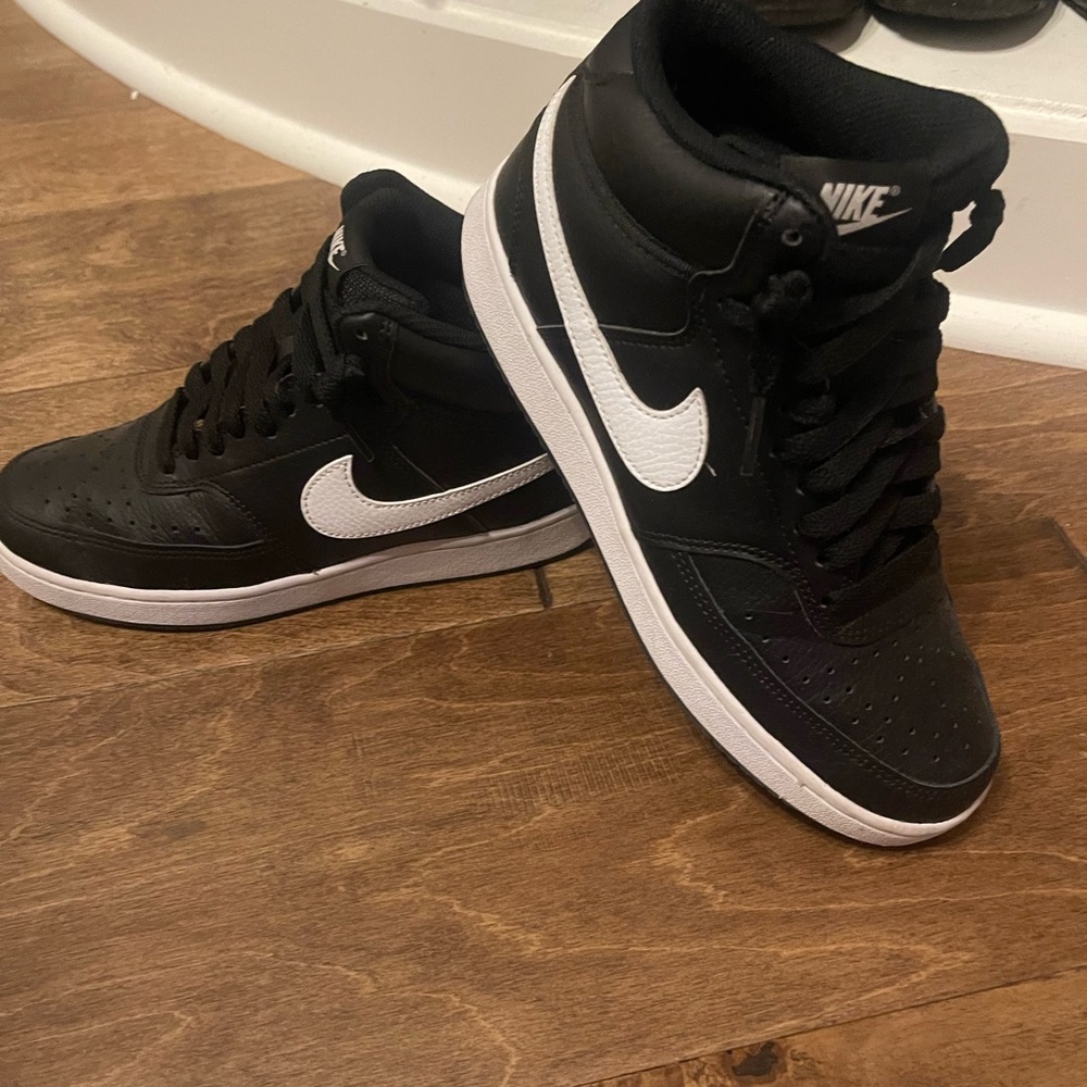 Women’s Nike High tops